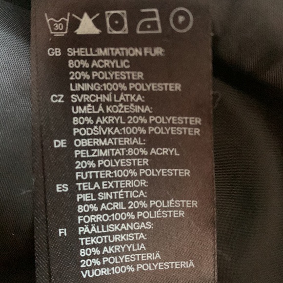 H&M fur vest - Picture 8 of 8